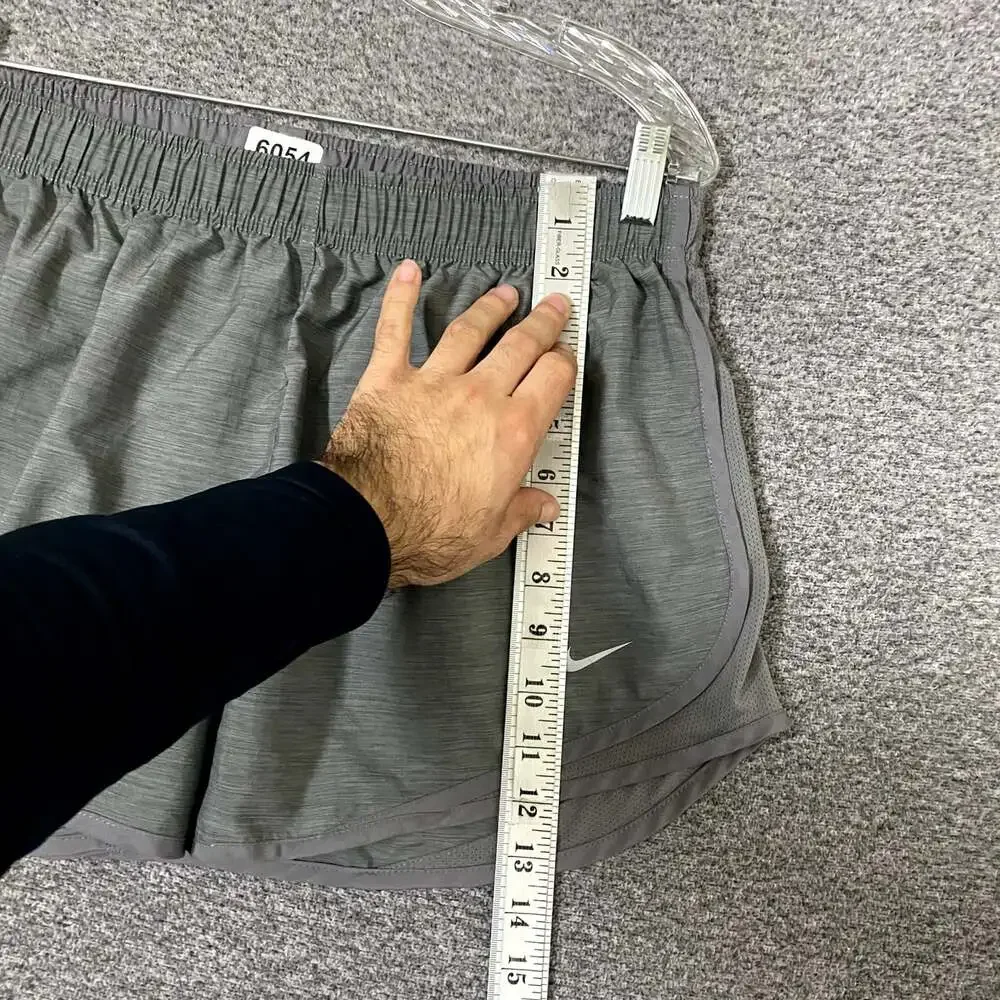 Nike Women’s Size XL Gray Lined Polyester Activewear Skorts